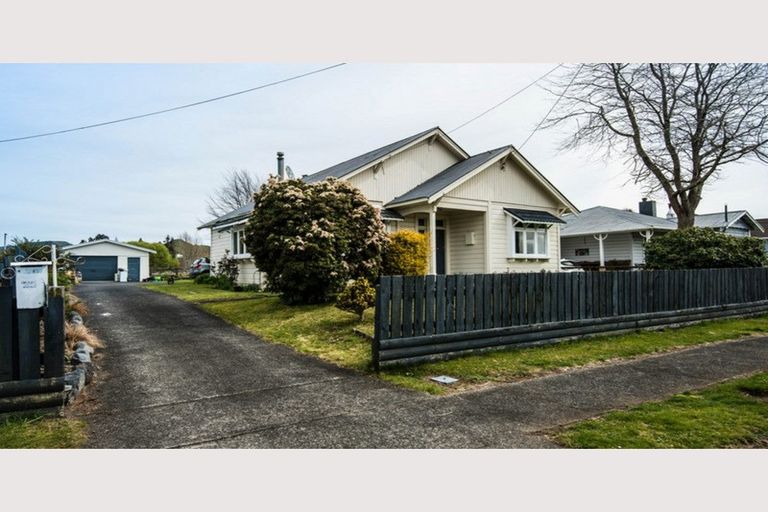 Photo of property in 42 Pitt Street, Raetihi, 4632