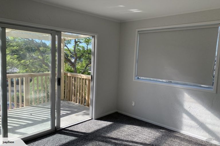 Photo of property in 26 Arosa Place, Forrest Hill, Auckland, 0620