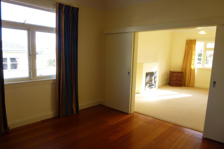 Photo of property in 42 Matamau Street, Palmerston North, 4414