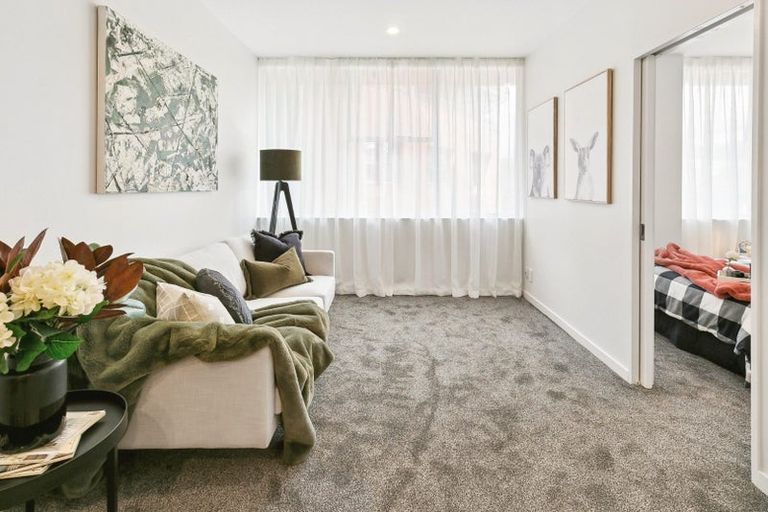 Photo of property in Terrace Tower Apartments, 11d/126 The Terrace, Wellington Central, Wellington, 6011