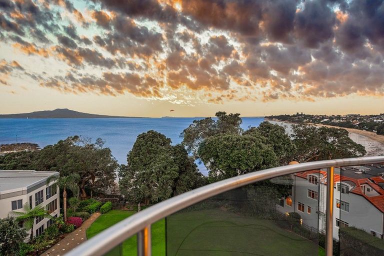 Photo of property in Mon Desir Apartments, 6/173b Hurstmere Road, Takapuna, Auckland, 0622