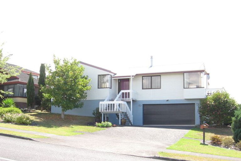 Photo of property in 26 Westpark Drive, West Harbour, Auckland, 0618