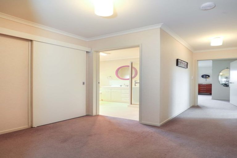 Photo of property in 27 Puriri Street, Te Aroha, 3320