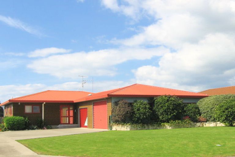 Photo of property in 20 Claridge Place, Mount Maunganui, 3116