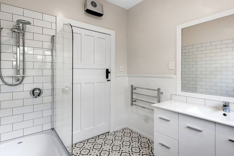 Photo of property in 129 Edinburgh Street, Spreydon, Christchurch, 8024