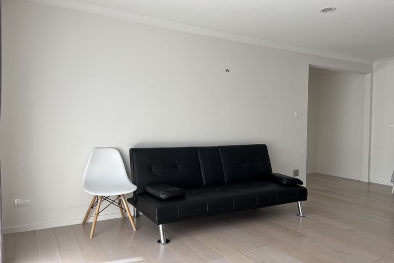 Photo of property in 12 Bridget Court, Red Beach, 0932