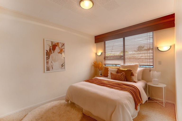 Photo of property in 15 Olive Terrace, Paraparaumu Beach, Paraparaumu, 5032