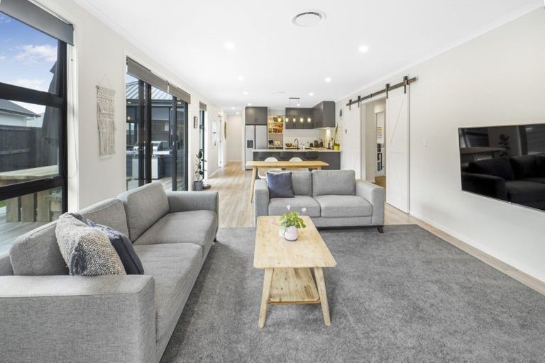 Photo of property in 13 Sydney Place, Flagstaff, Hamilton, 3210