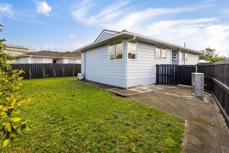 Photo of property in 5 Tabitha Crescent, Henderson, Auckland, 0612