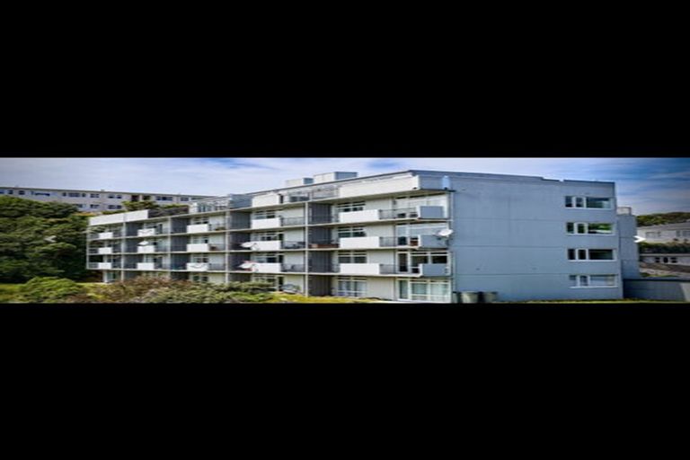 Photo of property in Manston Apartments, 3c/145 Ohiro Road, Brooklyn, Wellington, 6021