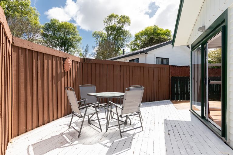 Photo of property in 86 Universal Drive, Henderson, Auckland, 0610