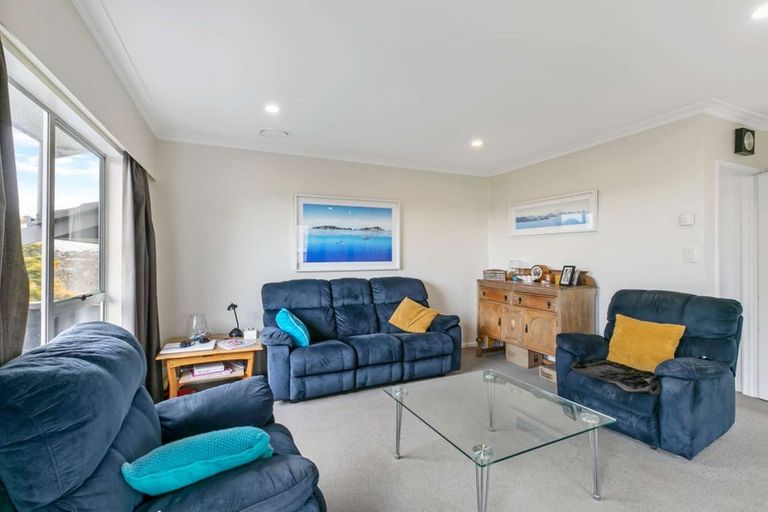 Photo of property in 165 Glamorgan Drive, Torbay, Auckland, 0630