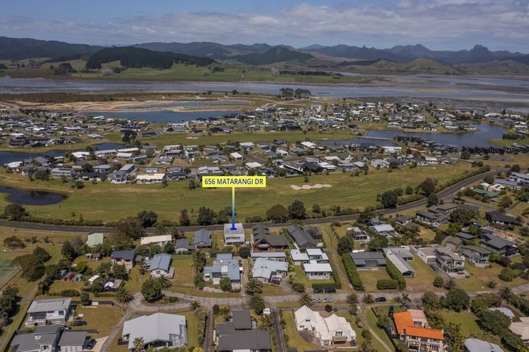 Photo of property in 656 Matarangi Drive, Matarangi, Whitianga, 3592