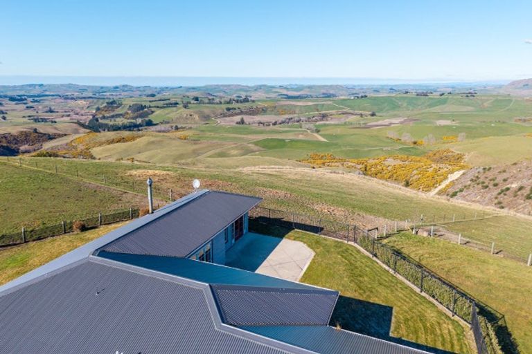 Photo of property in 433 Kowhatu Road, Waihaorunga, Waimate, 7977