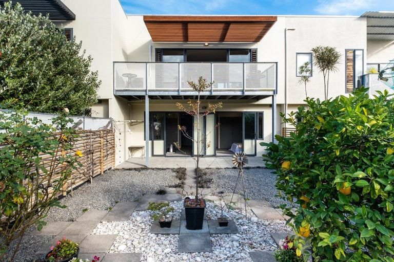 Photo of property in 11 Barry Street, Ahuriri, Napier, 4110