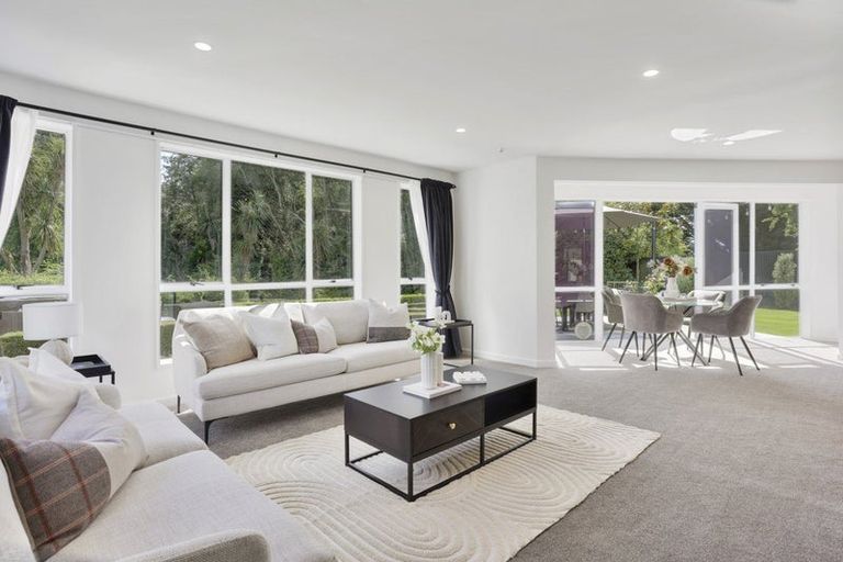 Photo of property in 10 Hossack Close, Belfast, Christchurch, 8051