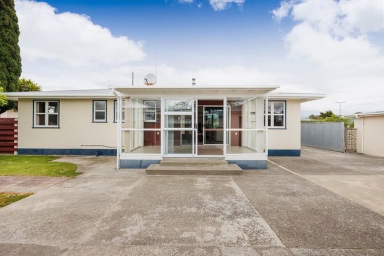 Photo of property in 10 Marsden Place, Awapuni, Palmerston North, 4412