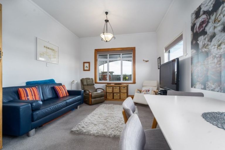 Photo of property in 46 Cologne Street, Martinborough, 5711