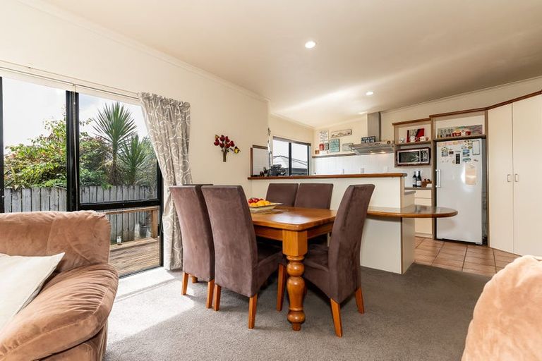 Photo of property in 3 Melfort Place, Nawton, Hamilton, 3200