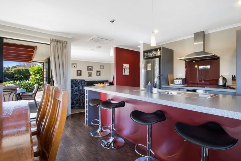 Photo of property in 8 Olive Close, Omokoroa, 3114