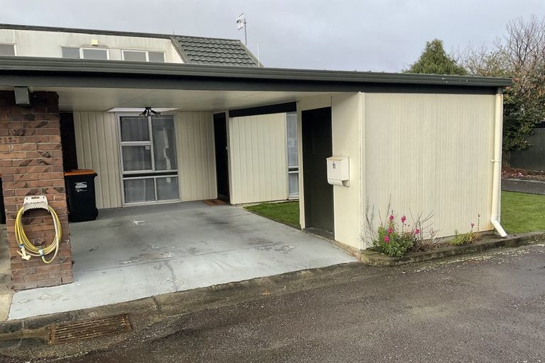 Photo of property in 11/160 Ruahine Street, Roslyn, Palmerston North, 4414