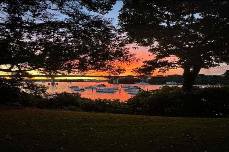 Photo of property in 9 Pakuranga Road, Pakuranga, Auckland, 2010