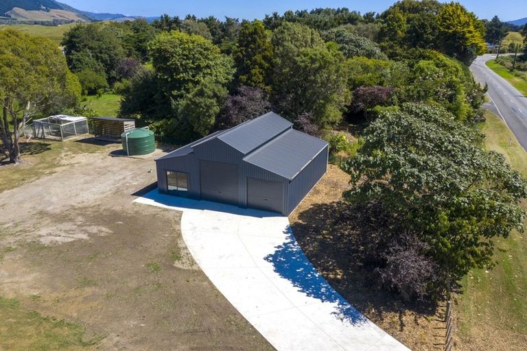 Photo of property in 123 Te Horo Beach Road, Te Horo, Otaki, 5581