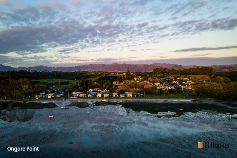 Photo of property in 30a Harbour View Road, Tahawai, Katikati, 3170