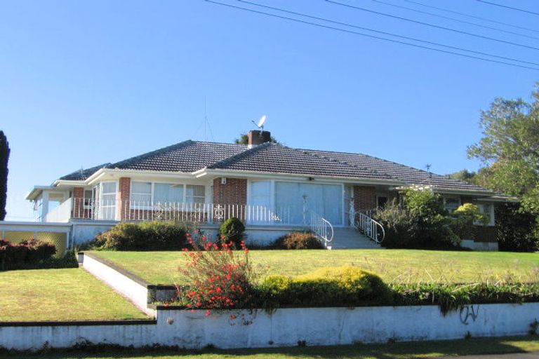 Photo of property in 25 Halberg Street, Papakura, 2110