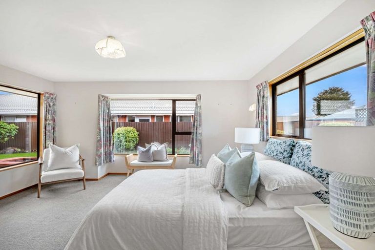 Photo of property in 10 Innisfree Place, Northwood, Christchurch, 8051