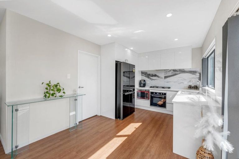 Photo of property in 11a Kimdale Place, Totara Heights, Auckland, 2105