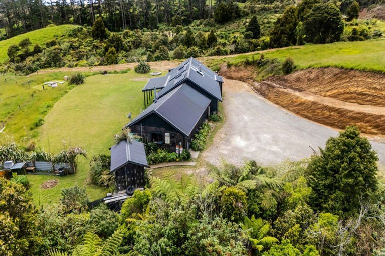 Photo of property in 749 Upper Pitone Road, Pitone, New Plymouth, 4374