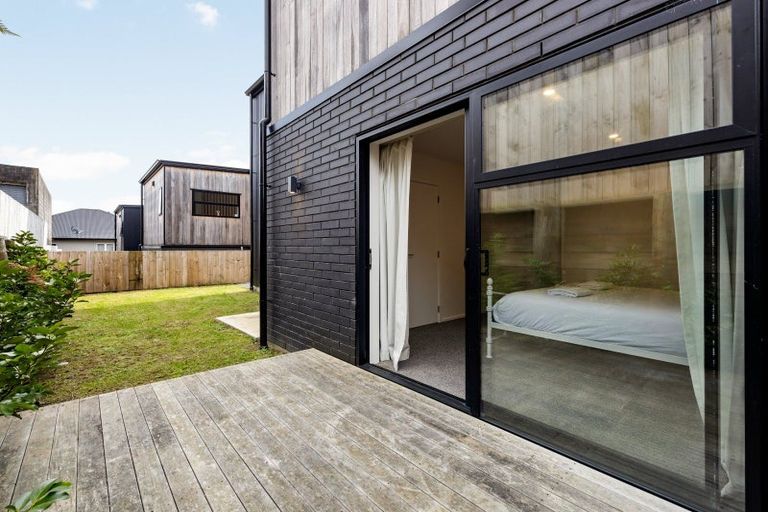 Photo of property in 2/7 Tarbett Road, Hillcrest, Hamilton, 3216