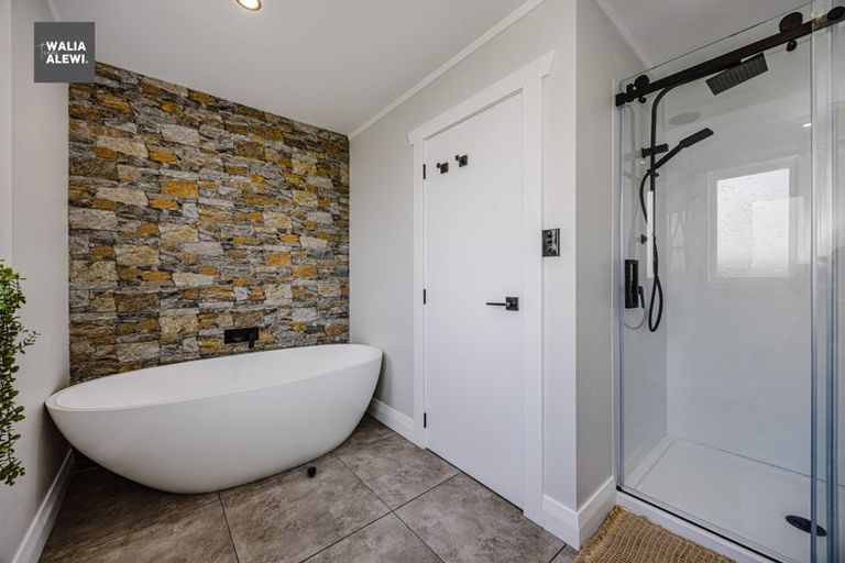 Photo of property in 22 Henderson Avenue, Tuakau, 2121