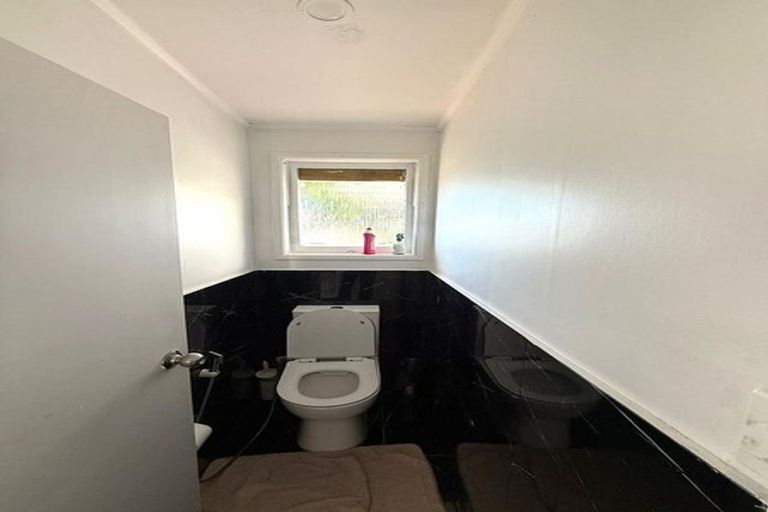 Photo of property in 11 Harania Avenue, Favona, Auckland, 2024