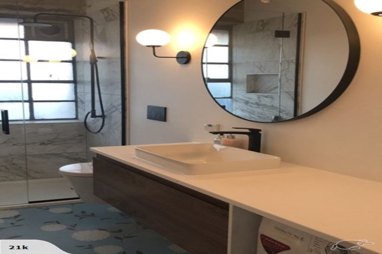 Photo of property in Hannahs Factory Apartment, 2/14g Leeds Street, Te Aro, Wellington, 6011