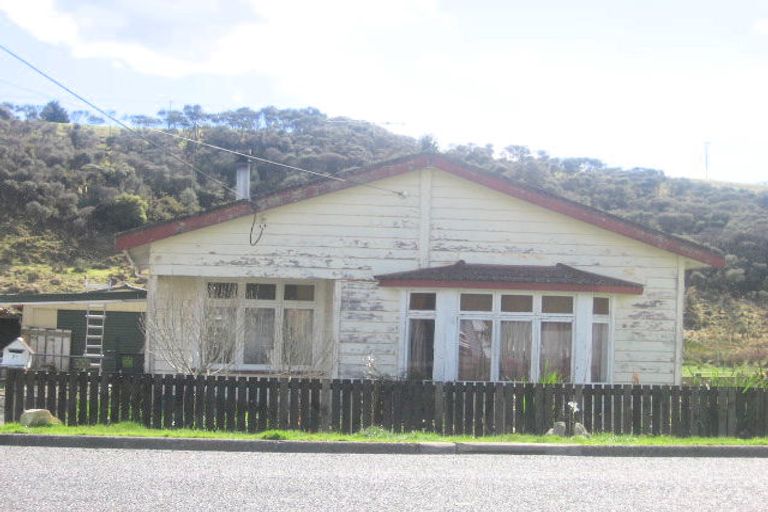 Photo of property in 71 Valley Road, Hikurangi, 0114