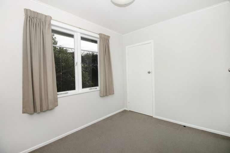 Photo of property in 6 Fox Place, Cloverlea, Palmerston North, 4412