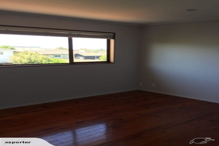 Photo of property in 2/26 Bayview Road, Hauraki, Auckland, 0622