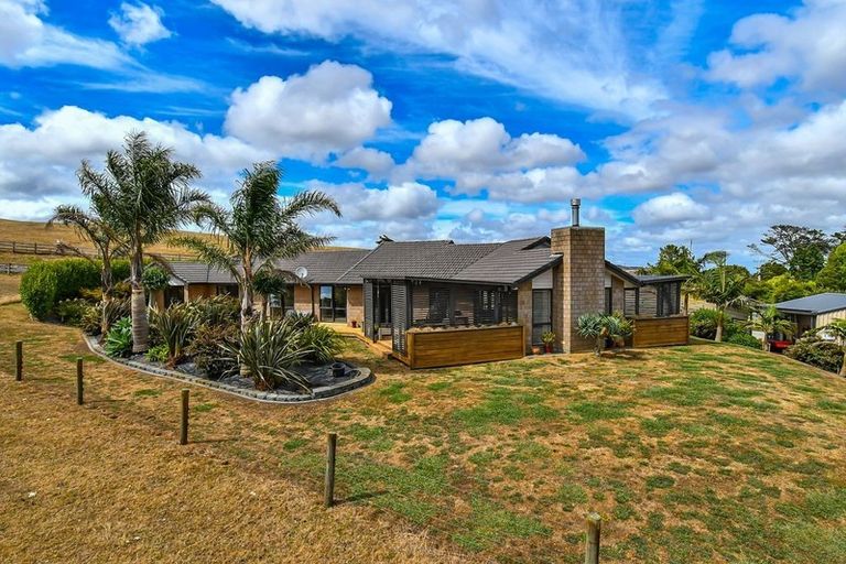 Photo of property in 7 Fausett Road, Ararimu, Drury, 2579