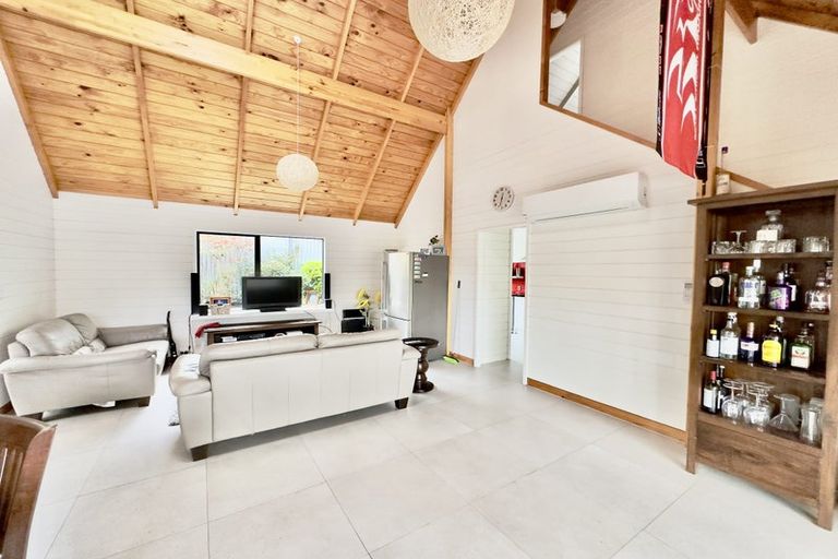 Photo of property in 1/50 Sale Street, Cockle Bay, Auckland, 2014