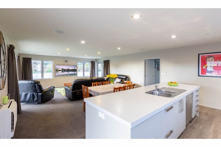 Photo of property in 3 Tussock Place, Stoke, Nelson, 7011