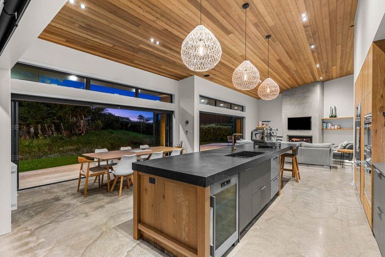 Photo of property in 15 Edgewater Place, Matapouri, Whangarei, 0173