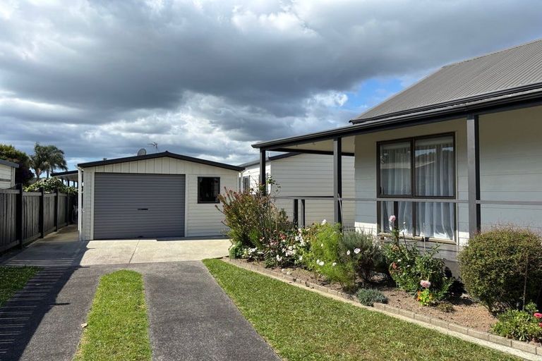 Photo of property in 7 Sunningdale Street, Wattle Downs, Auckland, 2103