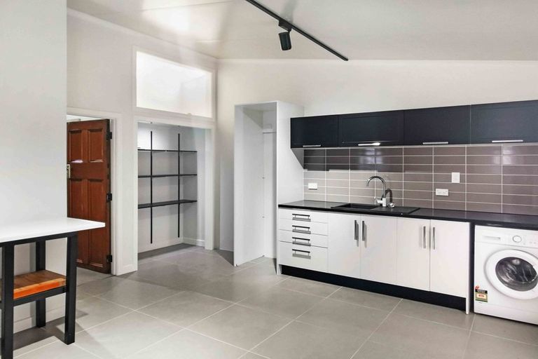 Photo of property in 36 Puriri Road, Manurewa, Auckland, 2102