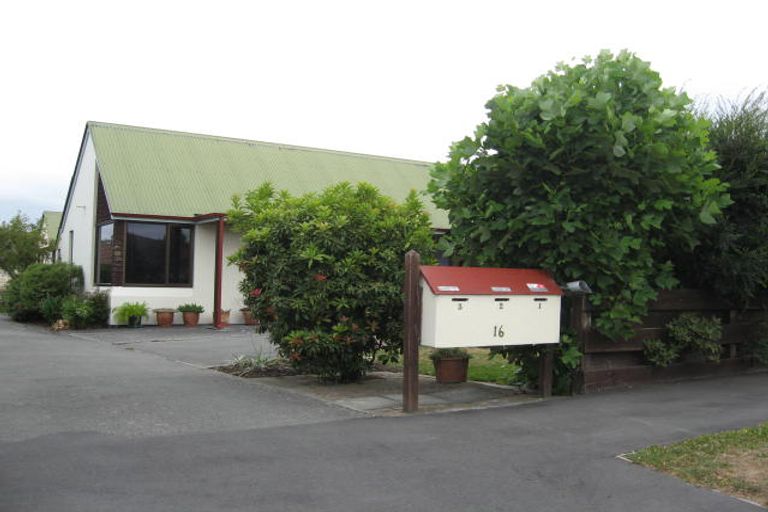 Photo of property in 1/16 Owens Terrace, Upper Riccarton, Christchurch, 8041