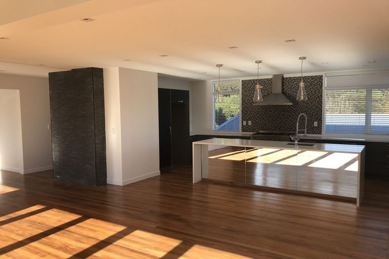 Photo of property in 6 Kiriwai Road, Paremata, Porirua, 5024