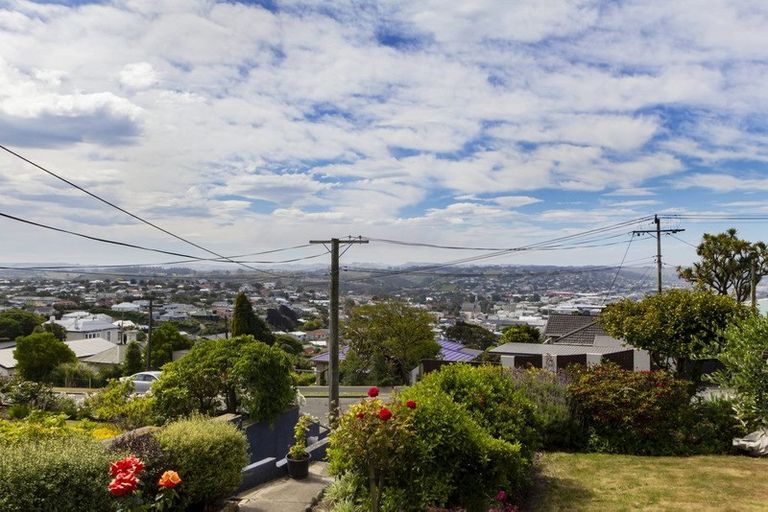 Photo of property in 21 Tamar Street, South Hill, Oamaru, 9400
