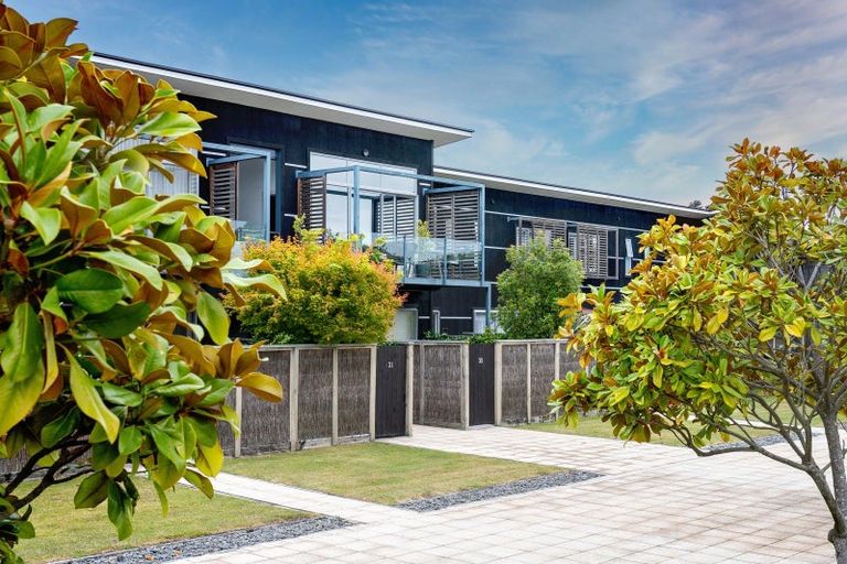 Photo of property in The Terraces, 32/9 Humber Street, Pandora, Napier, 4110