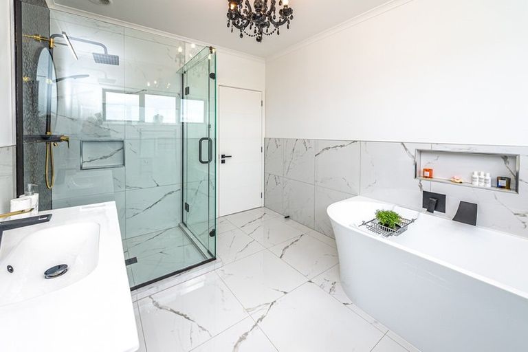 Photo of property in 34 Golf Vue Place, Castlecliff, Whanganui, 4501